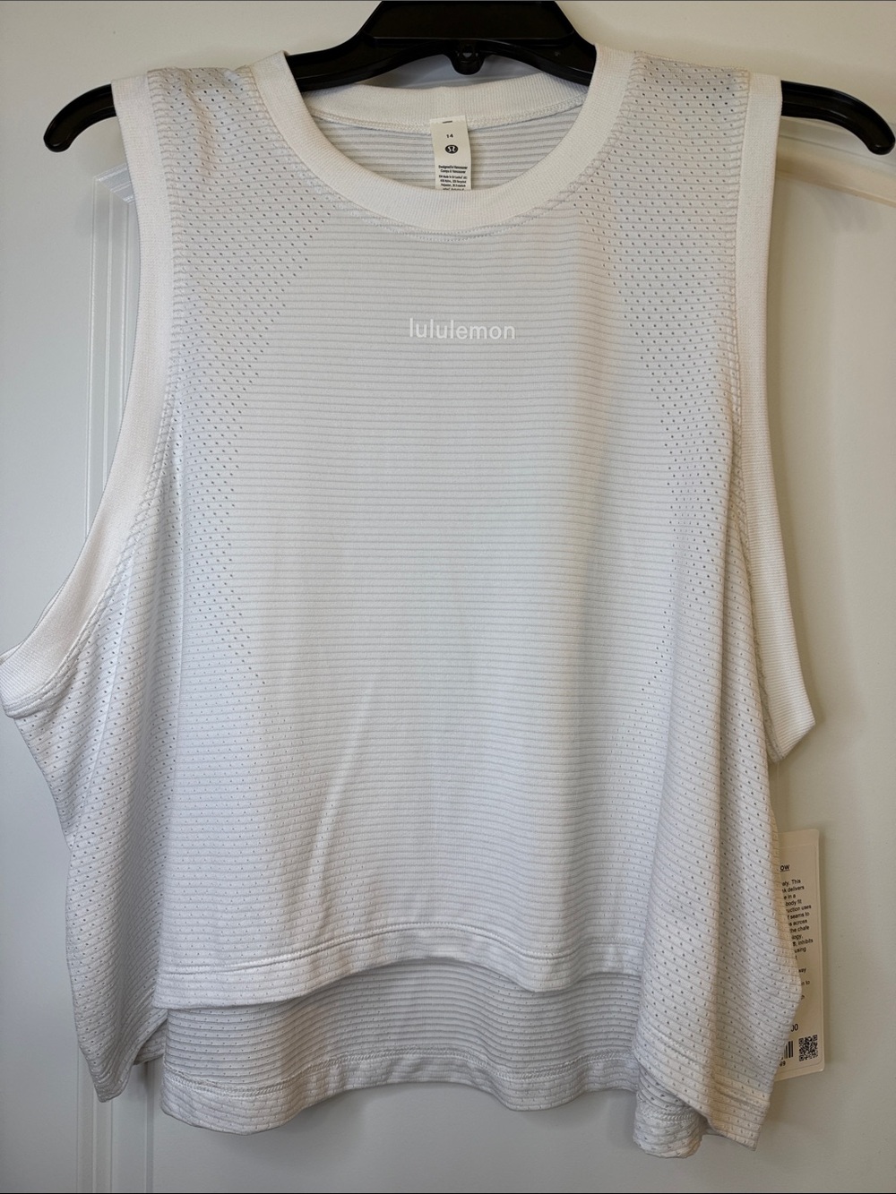 NWT Lululemon Swiftly High-Low Cropped Tank